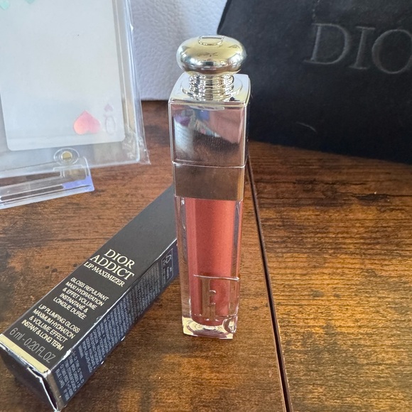 Dior NEW Beauty BUNDLE Beauty Bag, Lip Max, & (2) Joy Playing Cards - Picture 4 of 8